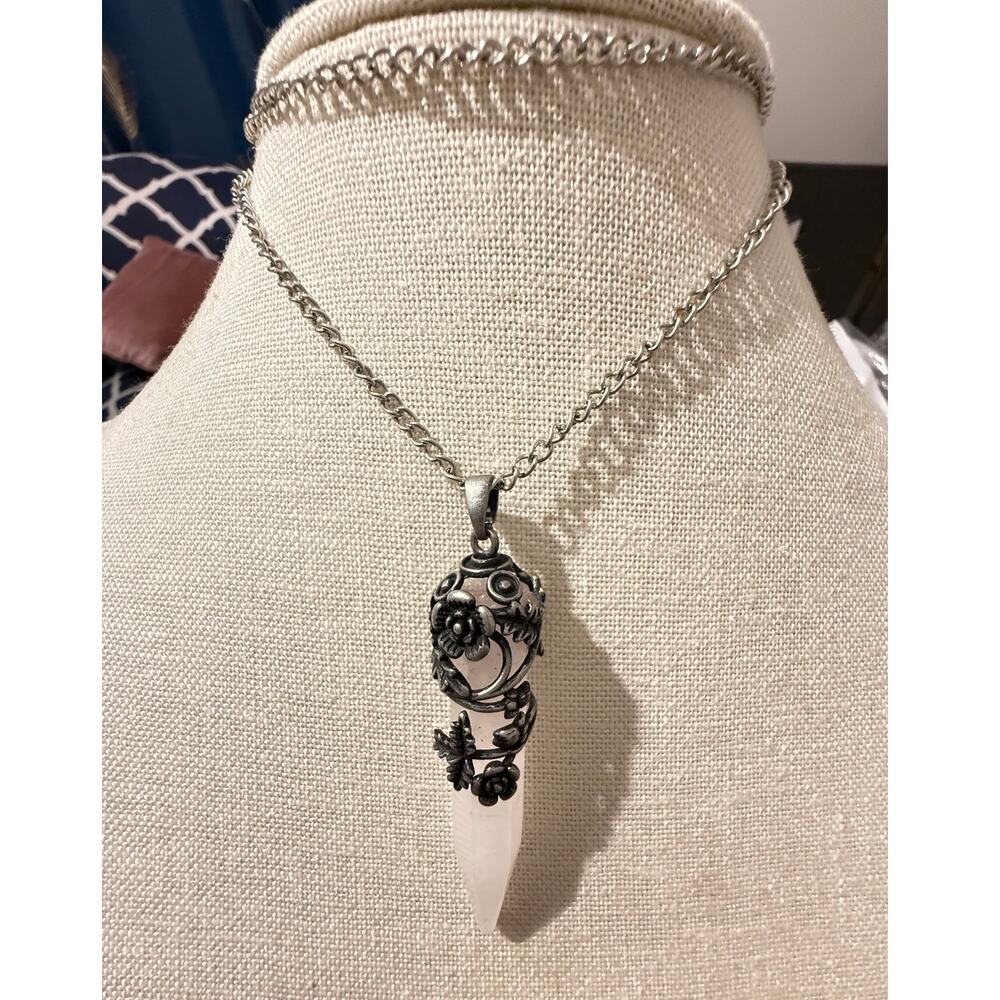 Vintage Quartz Pendant Necklace 23” Silver Tone Floral Filigree